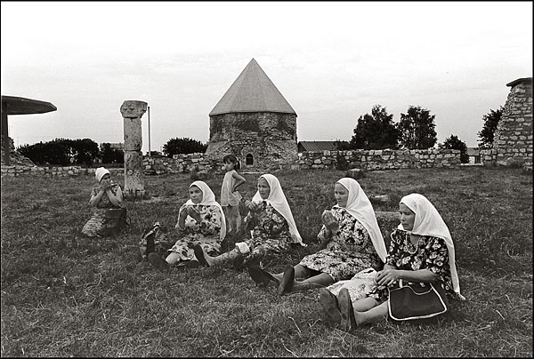 Древнее поселение Булгары - святое место татар, Татарстан. 1997