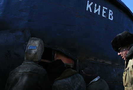 Снимок 16 из выставки «Рабочие»