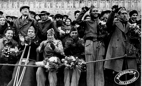 Бойцы республиканской Испании на Красной площади в Москве. 1938