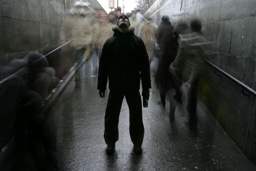 подземный переход; один из команды «Невский бит» - они занимаются «бомбингом» и наклейками; все наклейки они проектируют самостоятельно – а затем, распечатав за свой счёт в типогра…
