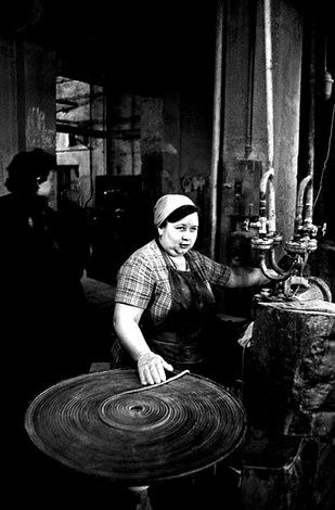 Снимок 22 из выставки «Производство. 1988–1989»