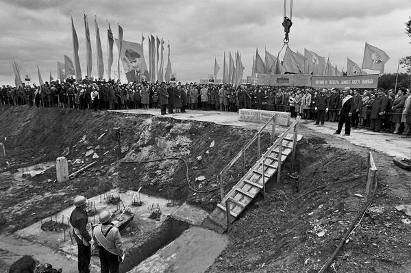 Здесь будет филиал музея В.И.Ленина. Казань,1986