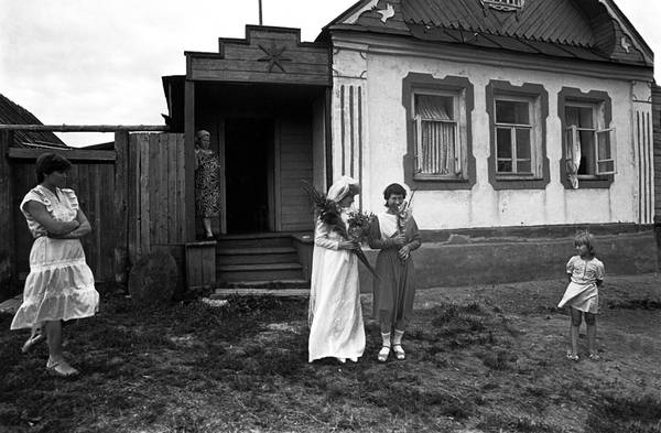 Из серии "Деревенская свадьба". Татарстан, 1986