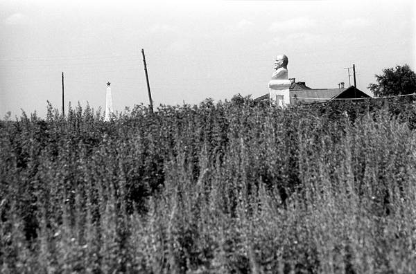 Памятники. Остров Свияжск, 1979