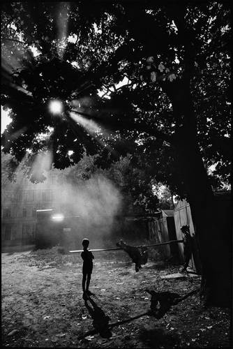 У гаражей. 1980-е