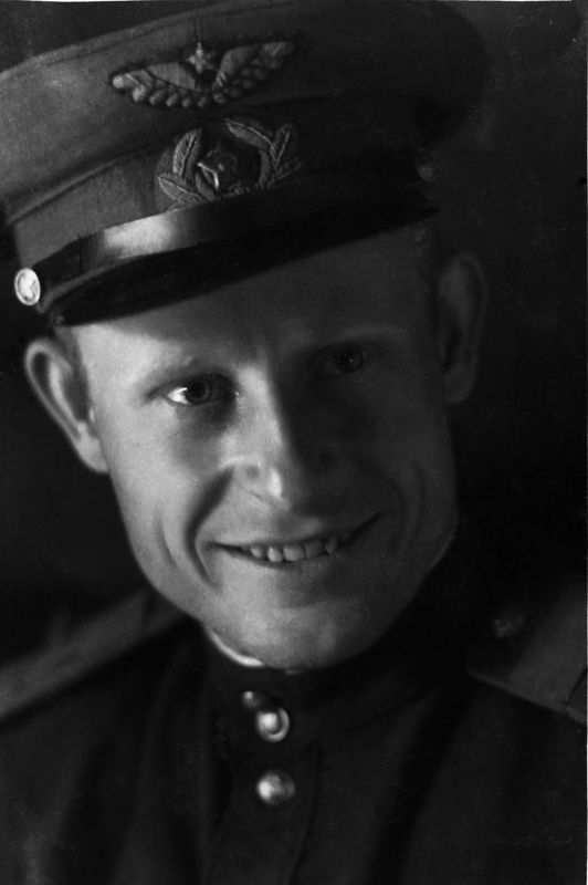 Старшина Коновалов. 1945. Бумага, черно-белая фотопечать. 30 х 20 см