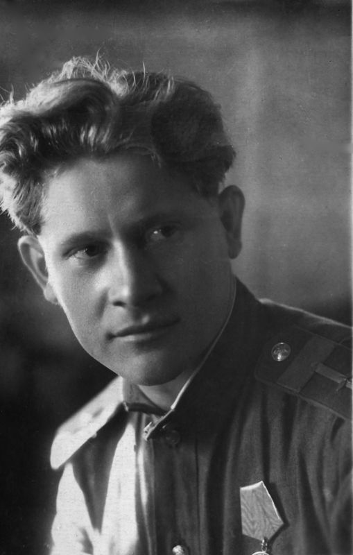 Дерунов. 1941–45. Бумага, черно-белая фотопечать. 30 х 20 см
