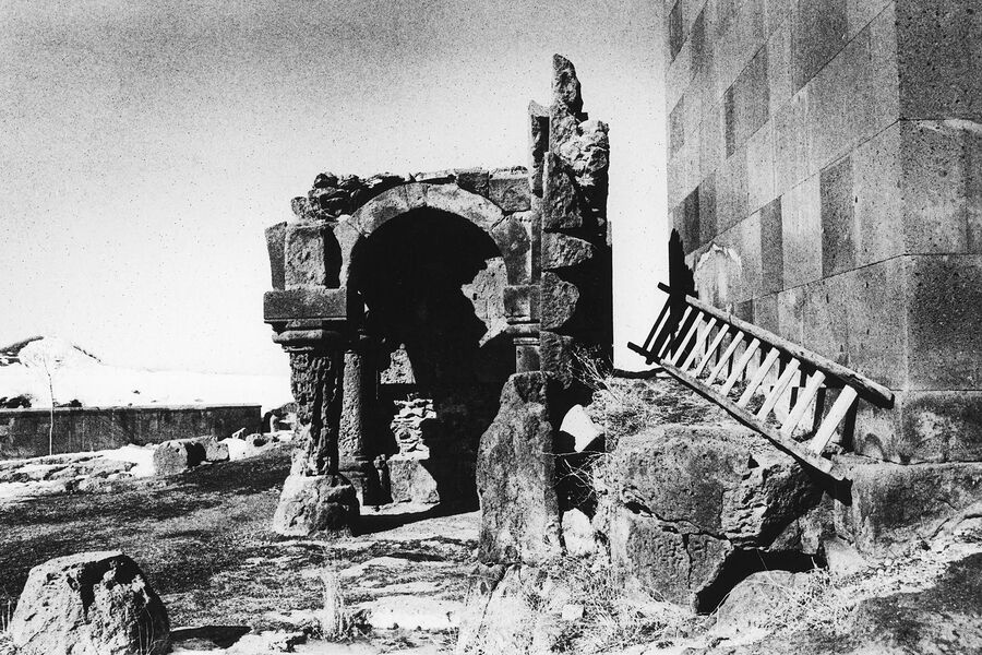Снимок 6 из выставки «Армения»